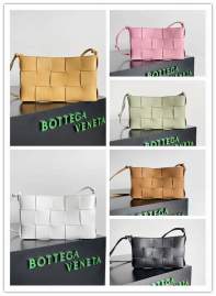 Picture of Bottega Veneta Handbags _SKUfw184061060fw